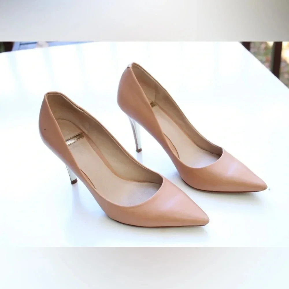 Marciano beautiful pumps